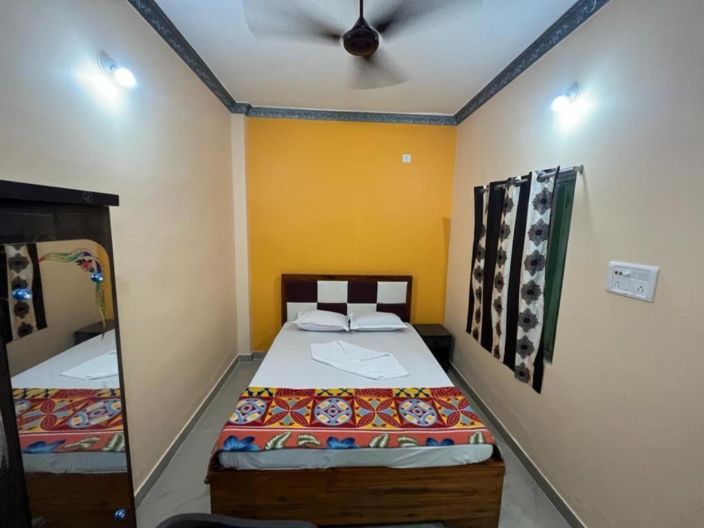 Laxmi Guest House Puri Exterior foto
